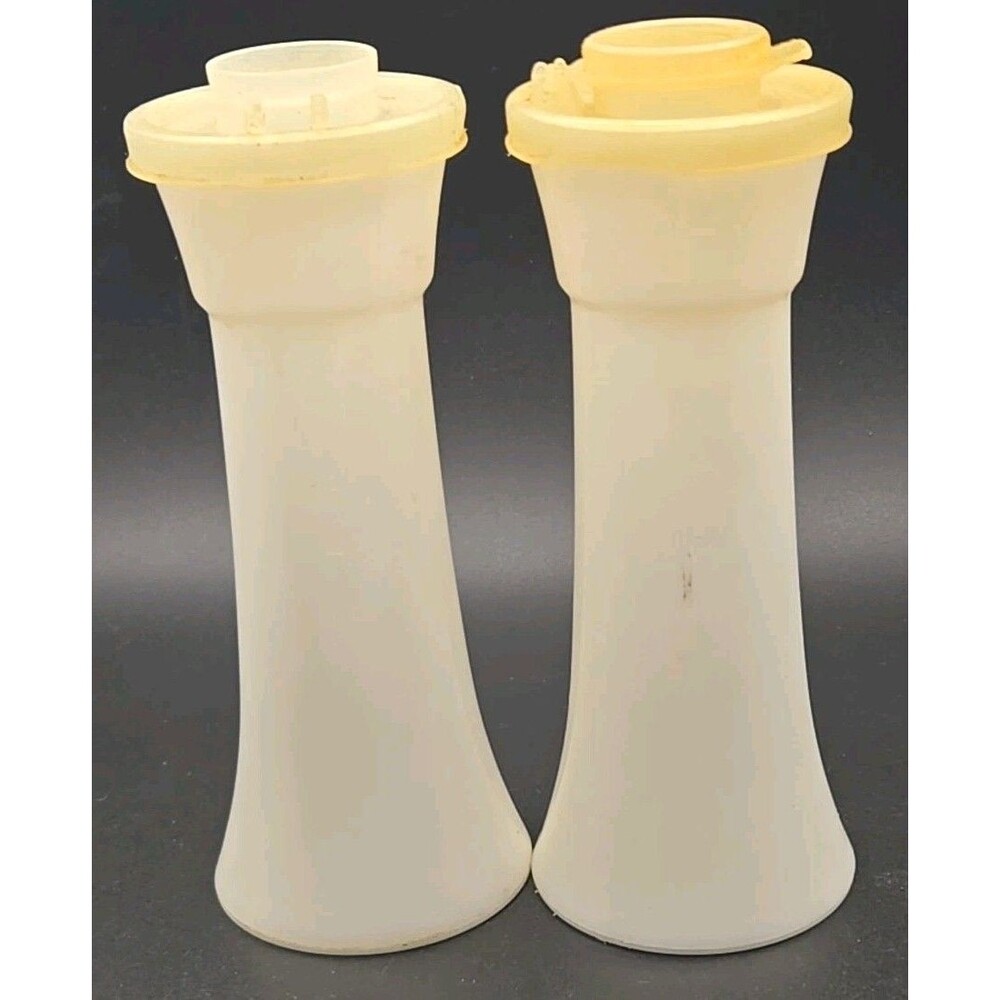 Vintage Tupperware 6.5" Tall Hourglass Salt & Pepper Shakers #718